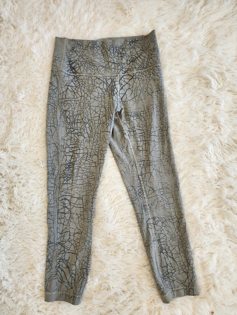 Lululemon Wunder Train High-Rise Tight 23" Crop -Thread Dye Rover Black pattern